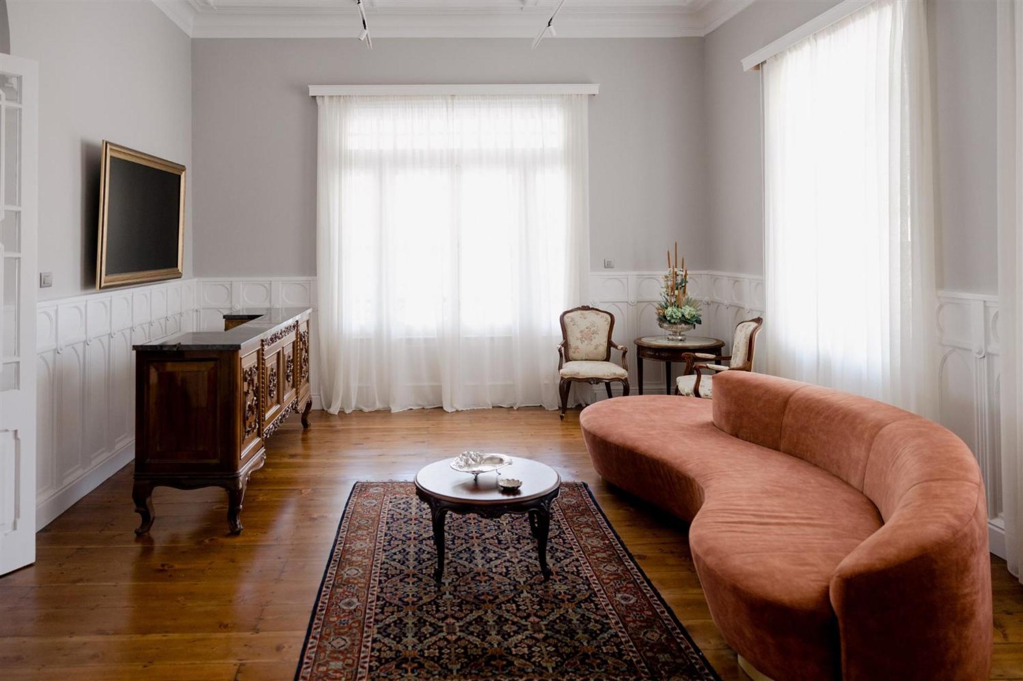 Victoria Mansion A Luxurious Neoclassical Experience * Rhodes City